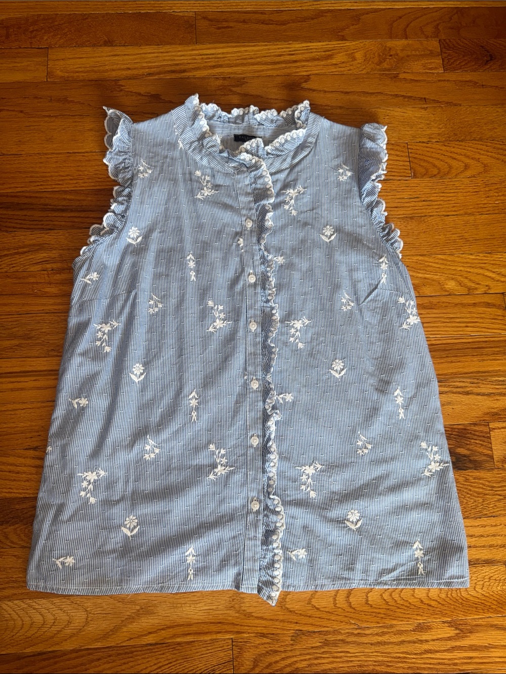 Talbots Embroidered Floral Striped Sleeveless Blouse Medium Petite Blue White